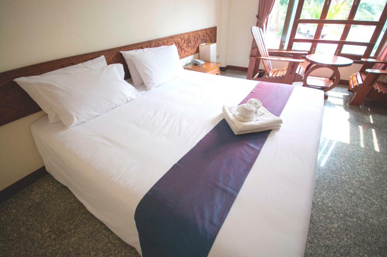 Tak Andaman Resort & Hotel Zewnętrze zdjęcie